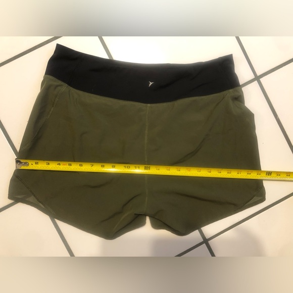 Ladies Old Navy Active brand lightweight army green sport shorts with panty - Picture 2 of 4